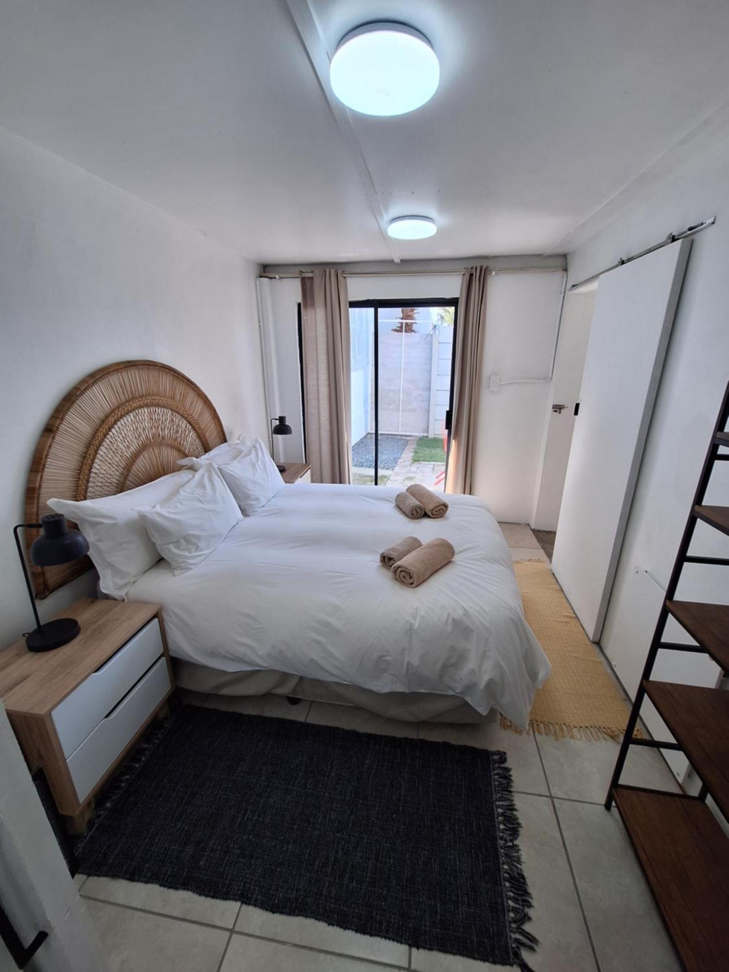 Little Miracle Apartment Worcester Bagian luar foto