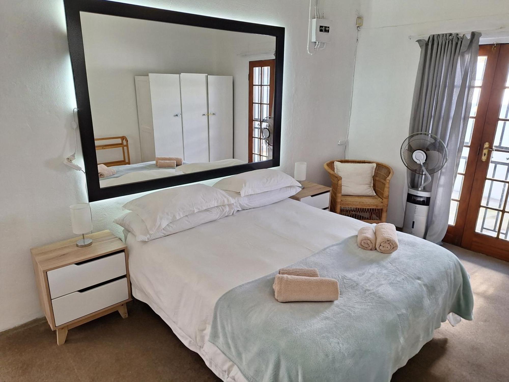 Little Miracle Apartment Worcester Bagian luar foto