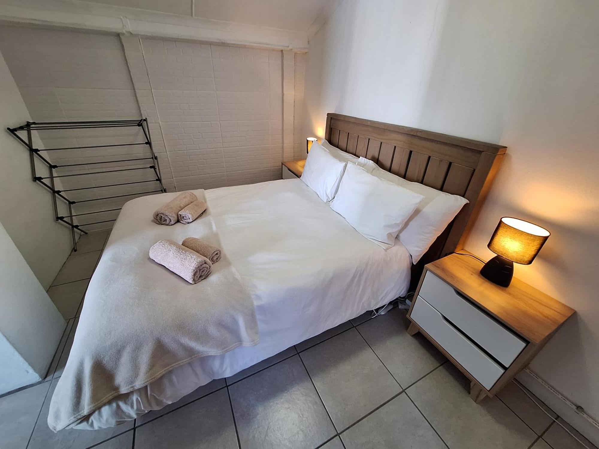 Little Miracle Apartment Worcester Bagian luar foto